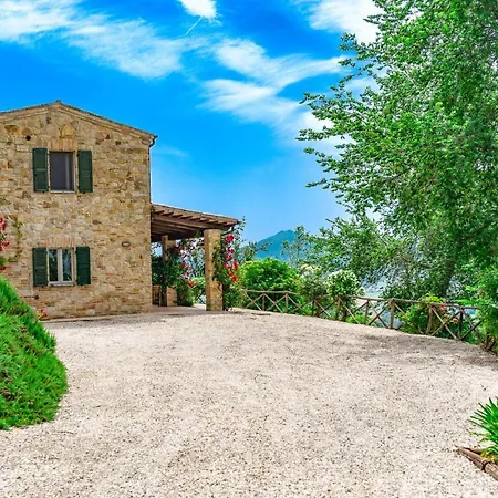 Villa, Spectacular Private View, Pool, Sibillini Mountains, Valley Вилла Santa Vittoria in Matenano