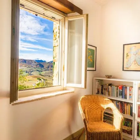 Villa Villa, Spectacular Private View, Pool, Sibillini Mountains, Valley *
